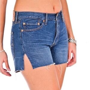 Levi's 501 Cut-off Split Side Acid Wash‎ Button Fly Raw Hem Denim Shorts Size 27